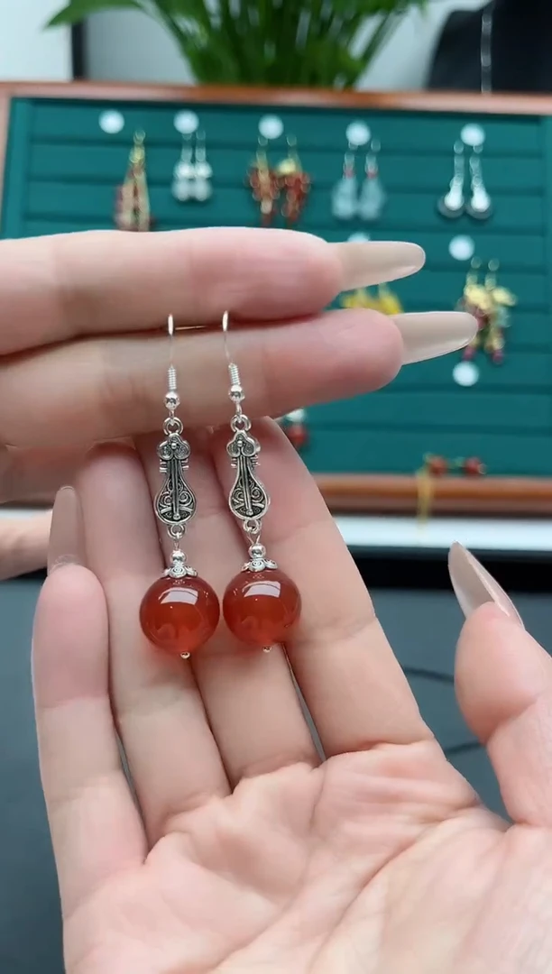 【闪购商品】南红玛瑙耳饰银S925镶嵌375