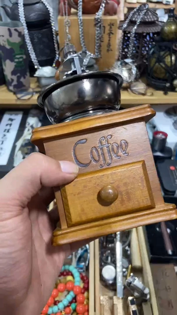 瓷片闪购商品  如图所示