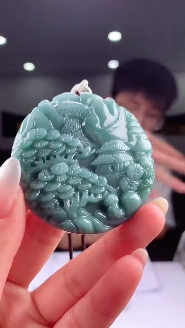 颈饰未镶嵌翡翠天然翡翠（拍一发一)
