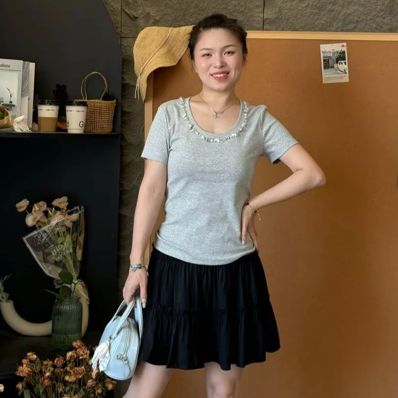 小个子圆圆1403重工钉珠圆领T恤法式时尚显瘦百搭夏季上衣短袖