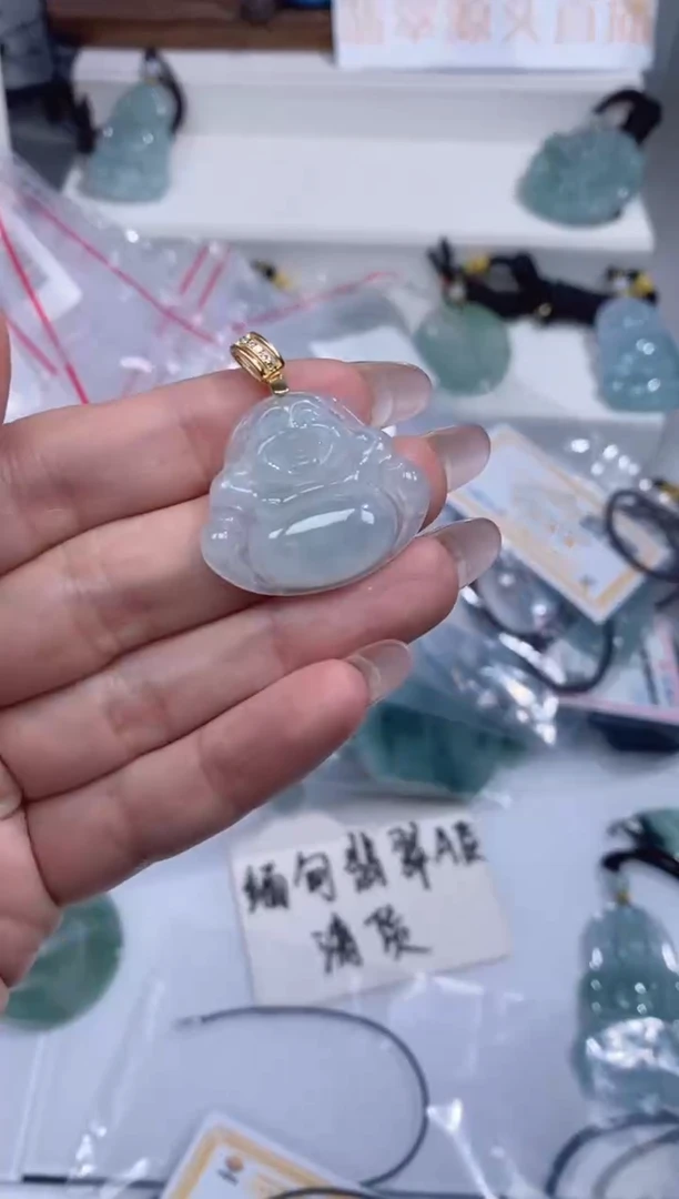 颈饰银S925镶嵌翡翠吊坠