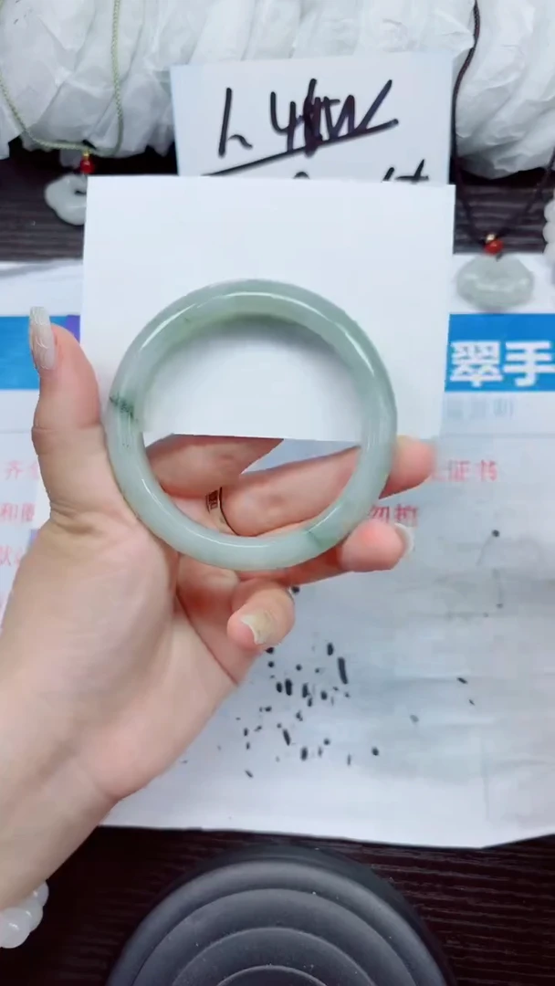 石英质玉手镯未镶嵌A144-57.58