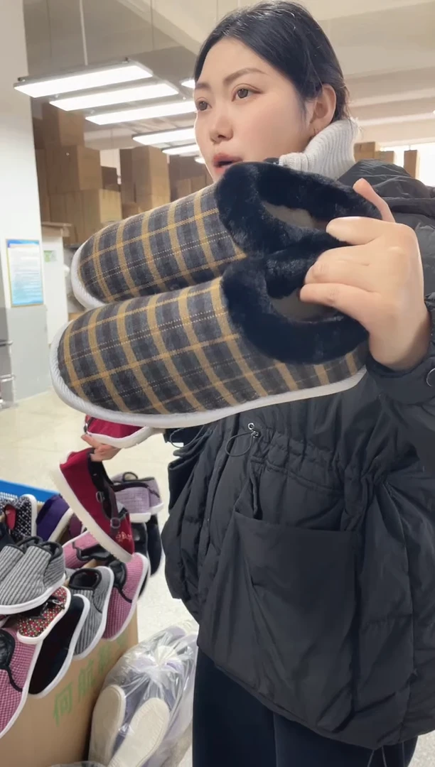 5-2咖啡格棉鞋37码