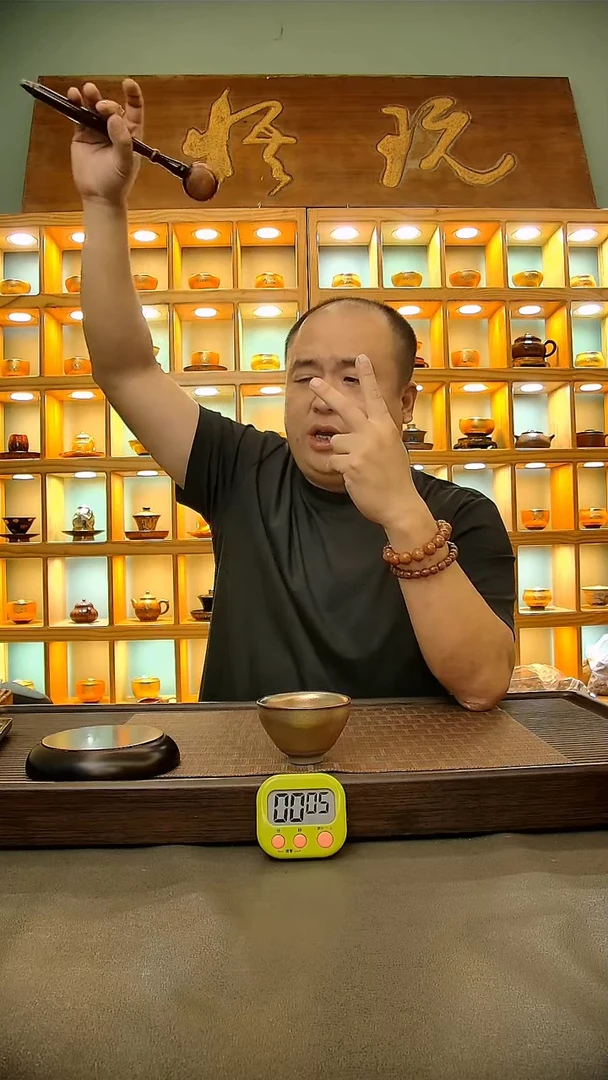 茶盏?****呆87.。。。。。