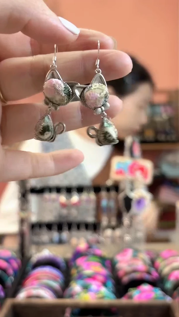 织绣民族风手工艺饰品510
