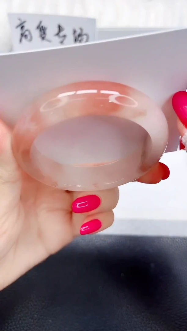 未镶嵌手镯石英质玉49-52.3