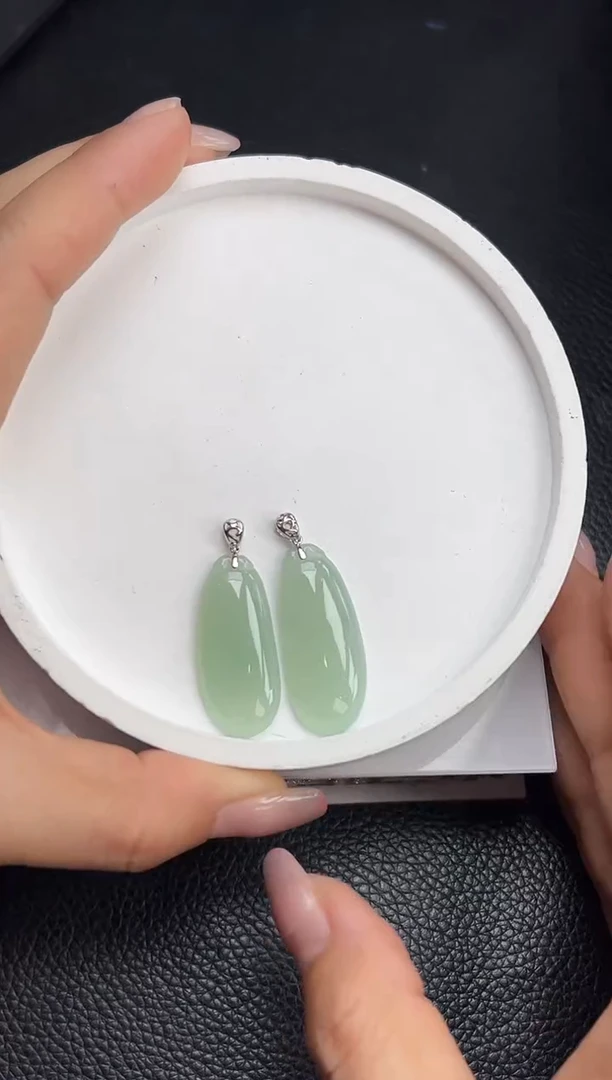 【闪购商品】翡翠颈饰18K金镶嵌YM1130-8 福瓜多样性发一