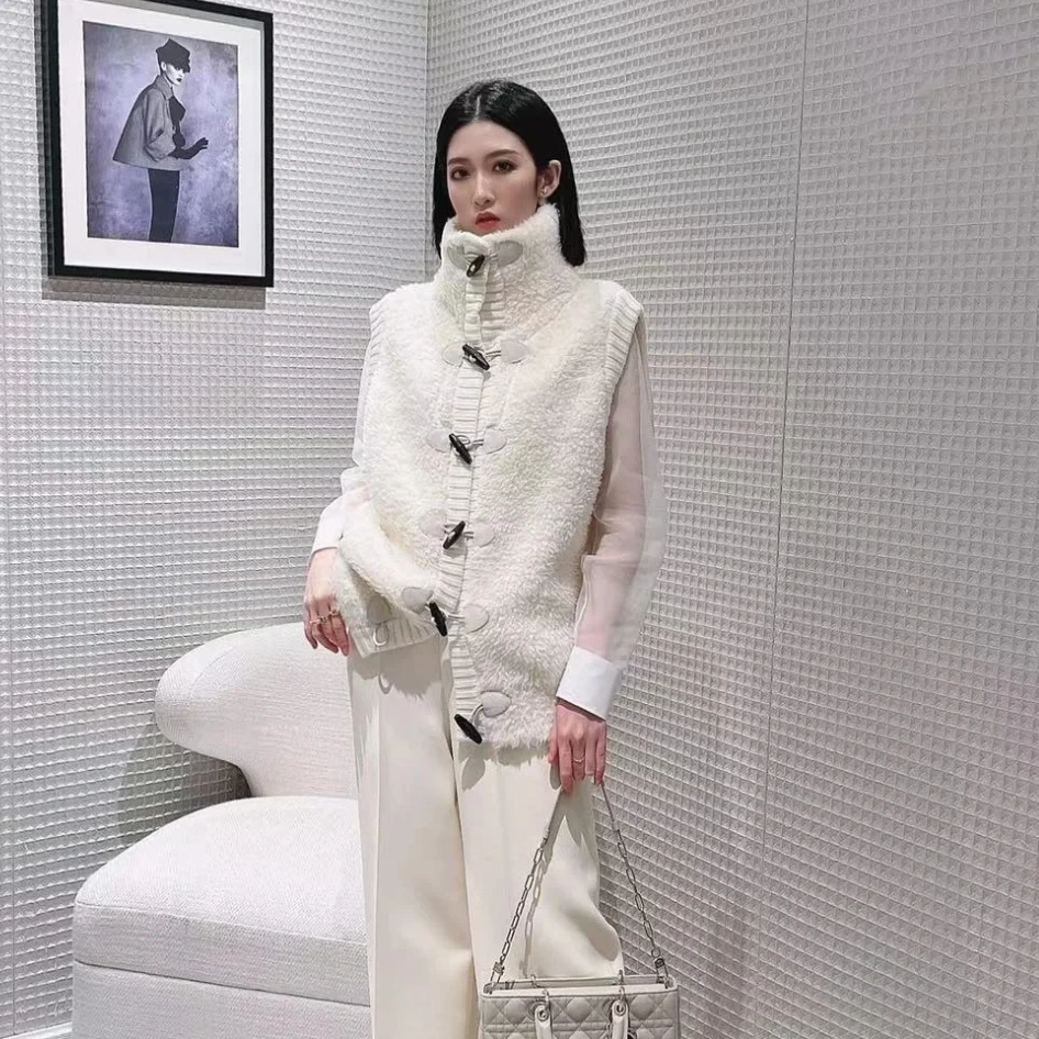 未使用 DIOR/迪奥 Dior 牛角扣无袖背心 白色/40