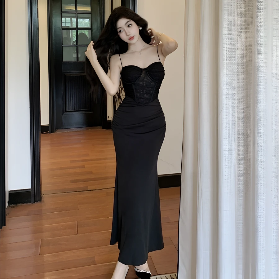 纯欲夏季性感鱼骨蕾丝黑色吊带连衣裙法式高级复古气质修身包臀裙