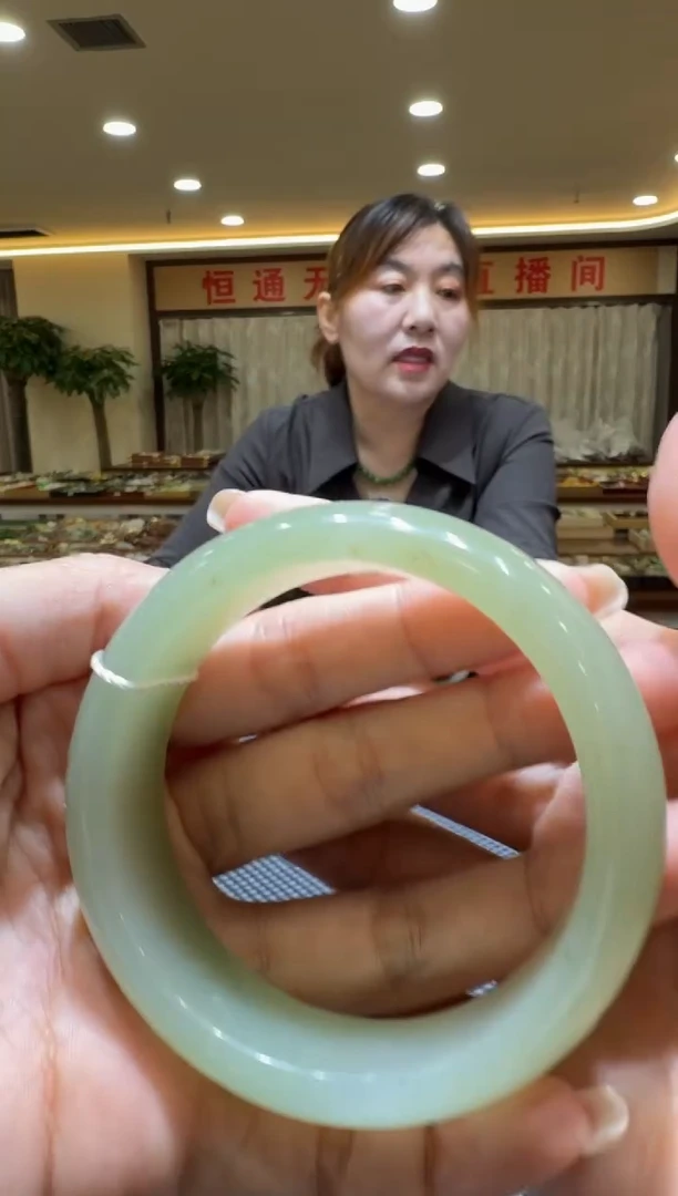 颈饰未镶嵌和田玉手镯57