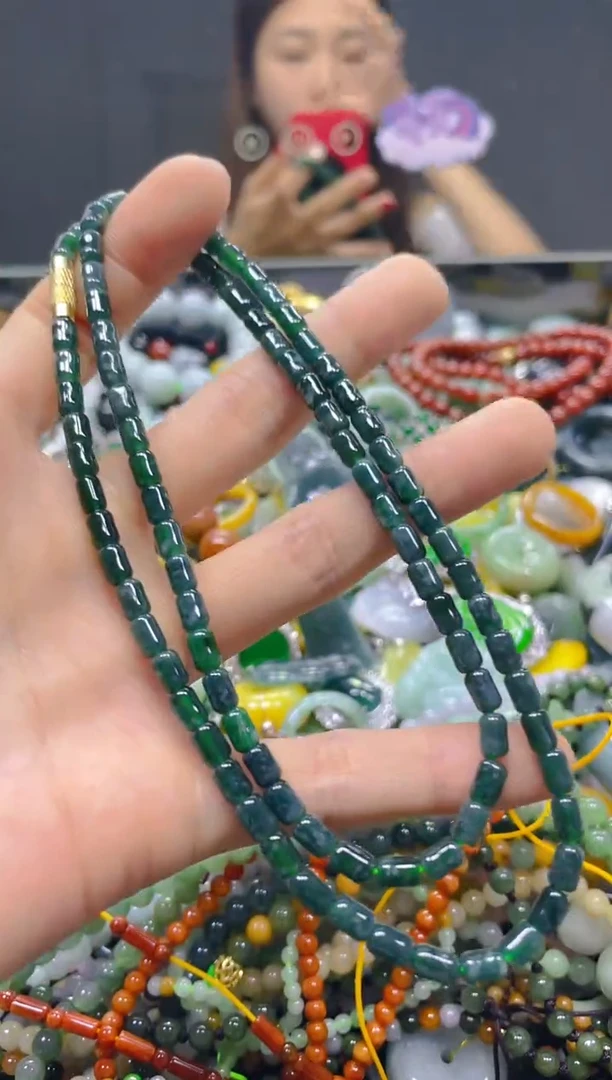 颈饰未镶嵌翡翠4MM/L/翡翠A货，一件也是批发价