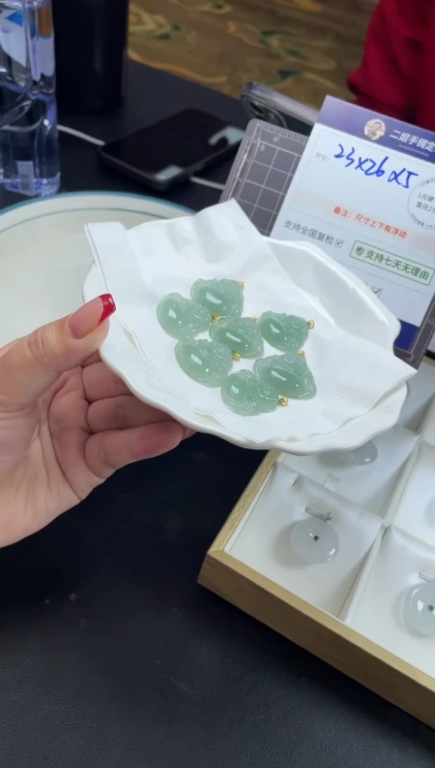 【闪购商品】翡翠挂件18K金镶嵌满绿佛公FL34@CP多样性发其一配绳