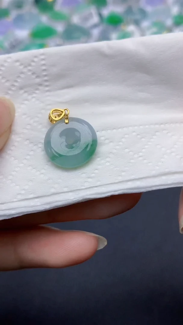 翡翠未镶嵌颈饰天然缅甸a货翡翠