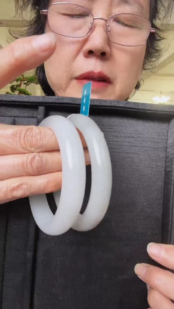 未镶嵌手镯石英质玉严*浪1