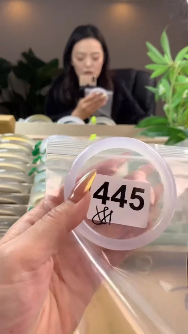 【闪购商品】玛瑙/玉髓手镯未镶嵌445