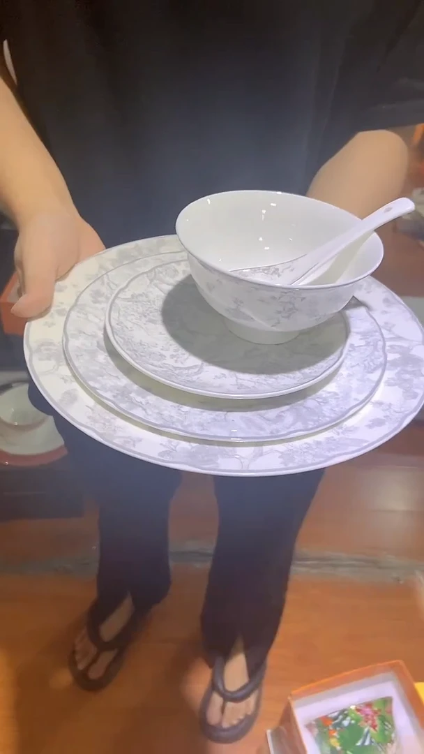 杯鸿辉家品牌瓷器，京东包邮！