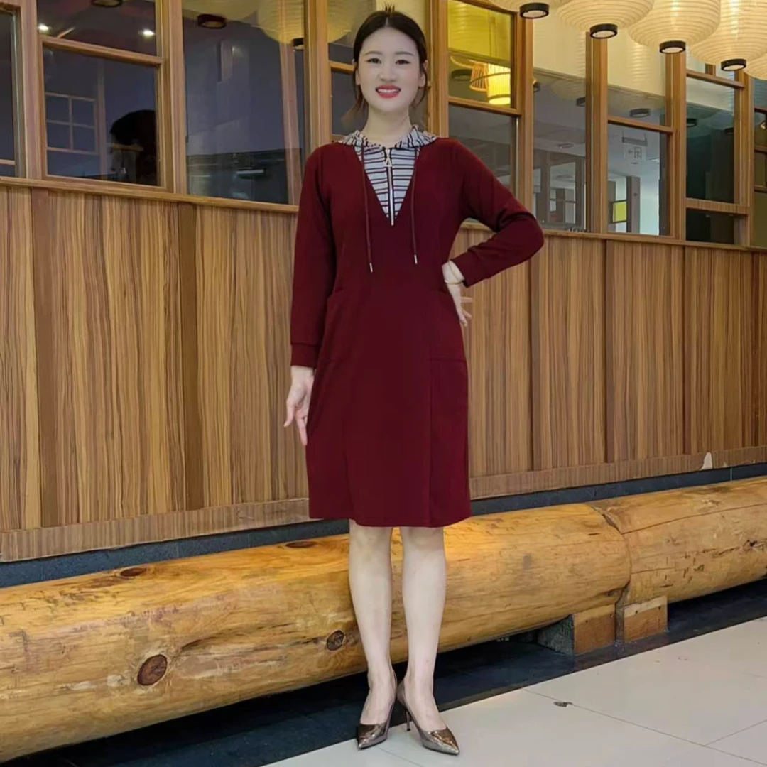 假两件连帽连衣裙女长袖春秋新款显瘦减龄条纹中长款气质裙子