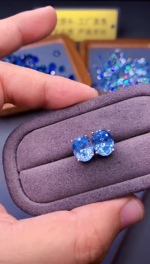 海蓝宝石耳钉银S925镶嵌000