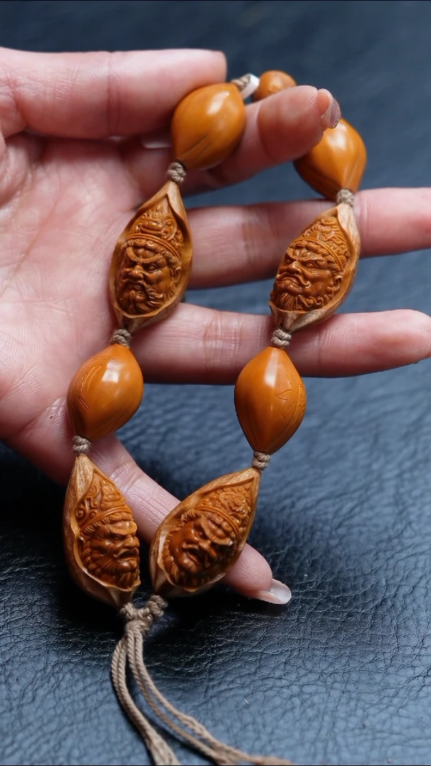 【闪购商品】橄榄核吊坠苏工橄榄核