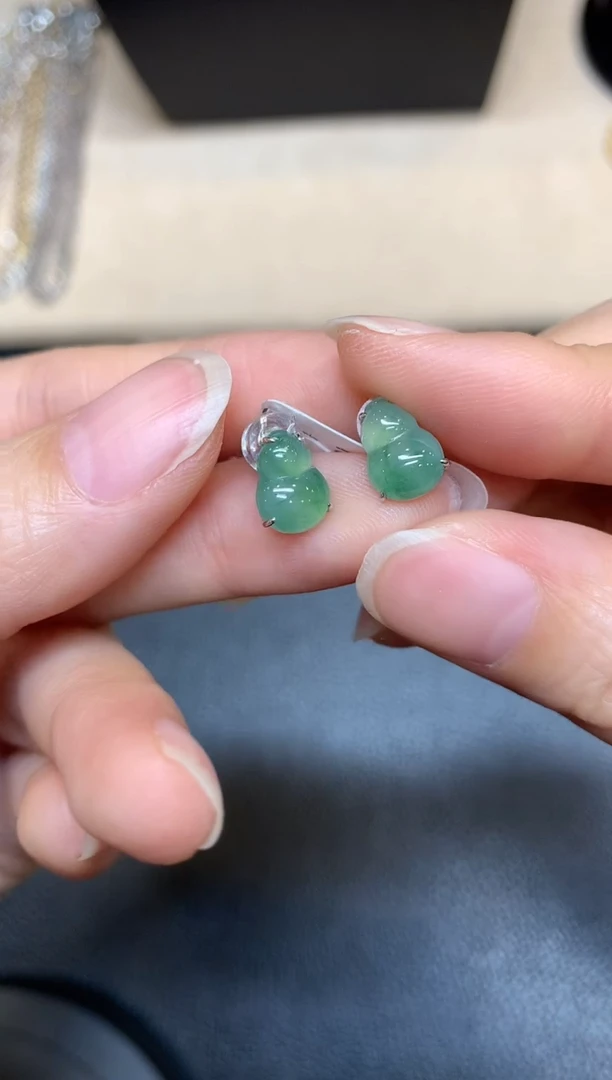 翡翠18K金镶嵌耳饰【无鉴赏期