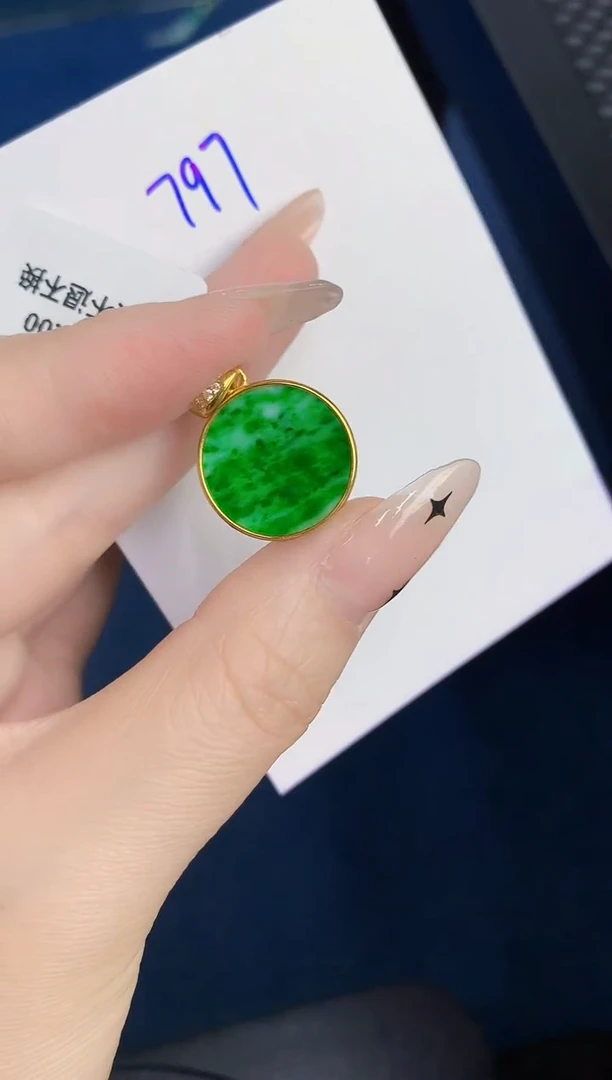 颈饰未镶嵌翡翠缅甸天然翡翠A货