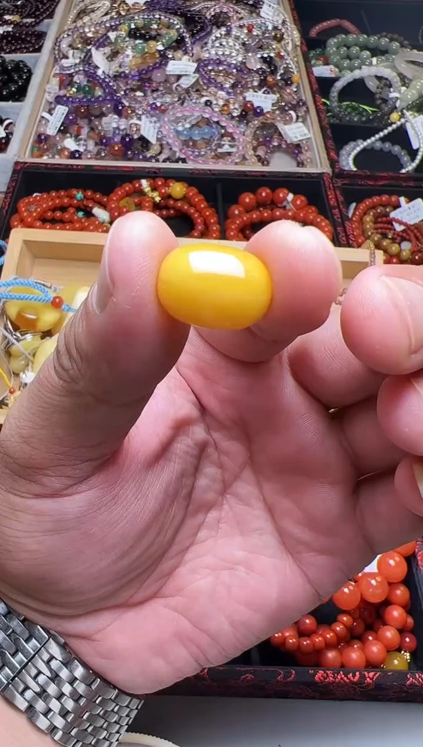 未镶嵌颈饰蜜蜡Y**o蜜蜡枣珠吊坠