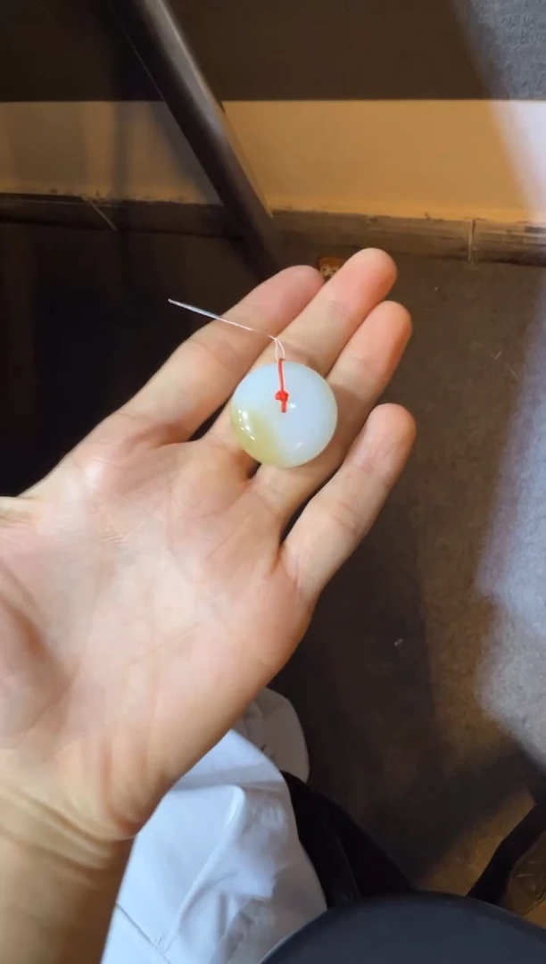 吊坠(赠链)未镶嵌和田玉金山糖白平安扣产地直发）