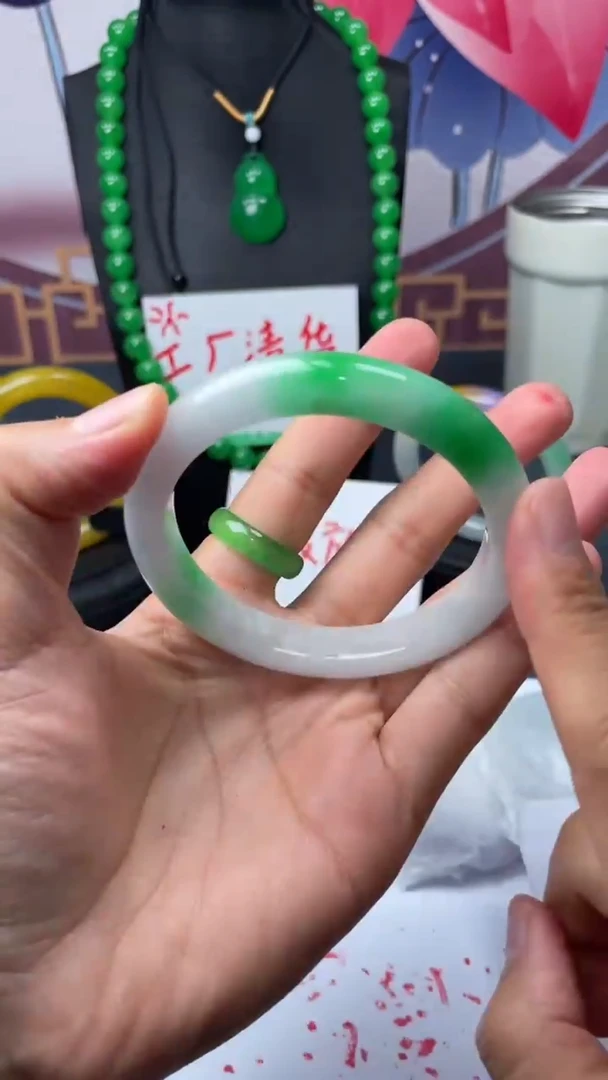 非金属仿水晶小*盖手镯