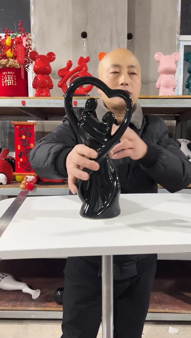 【闪购商品】摆件陶瓷摆件黑色相拥一生