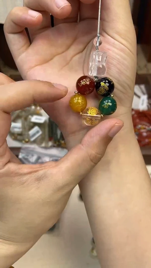 未镶嵌吊坠(赠链)水晶284