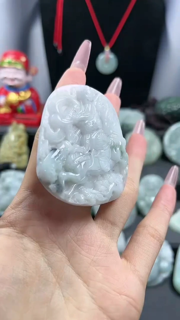 【闪购商品】翡翠颈饰未镶嵌关公