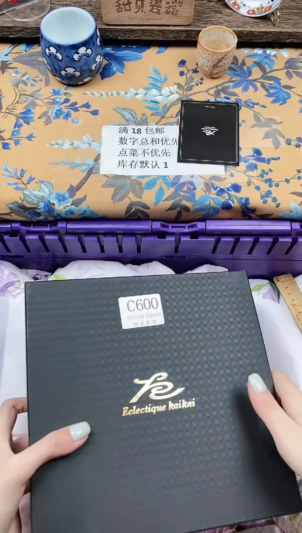 瓷片˗****妞                C600