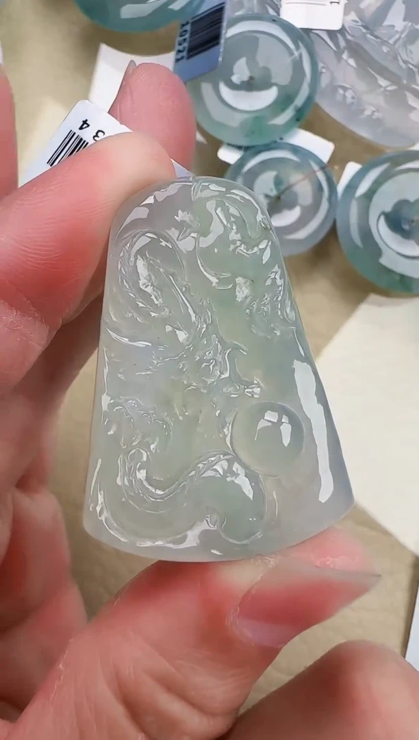 翡翠未镶嵌颈饰缅甸翡翠a货