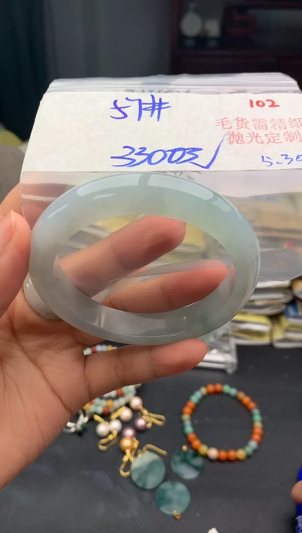 定制翡翠未镶嵌102毛货需精细抛光多样性1件3300元