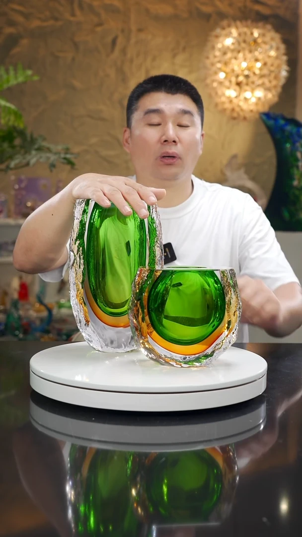 摆件天*福利琥珀绿花瓶一对