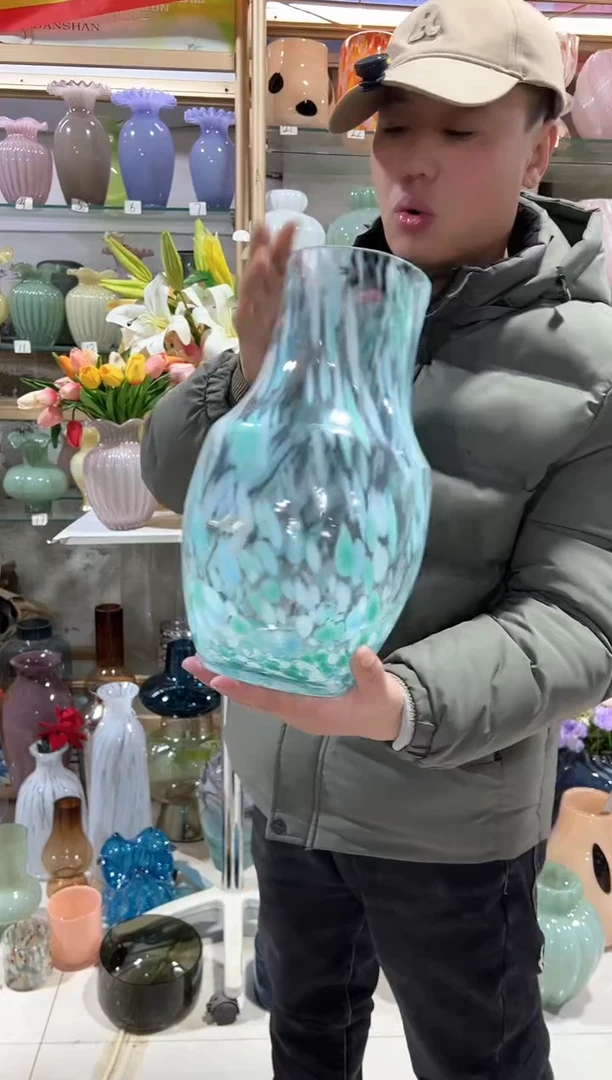 【闪购商品】无铅玻璃蓝色花瓶