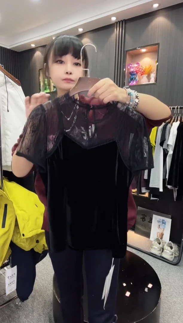 12191黑色丝绒短袖--小码