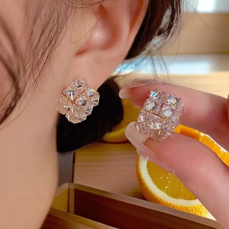 925银耳饰 轻奢独特方形超闪S925银针耳钉新款爆款高级感气质耳环