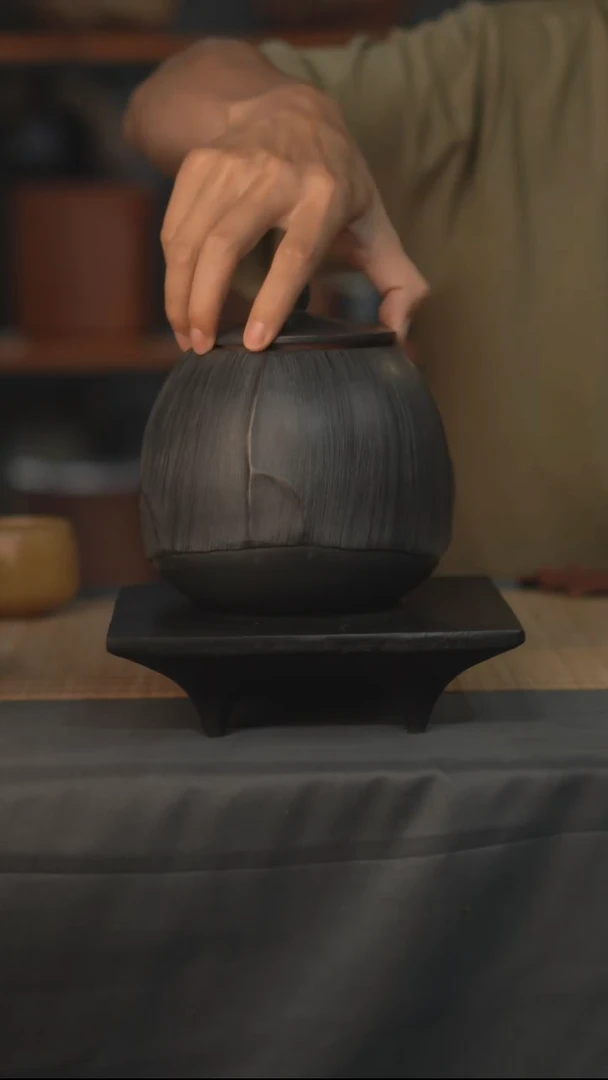 云水山涧建水紫陶微瑕 357g醒茶罐 045