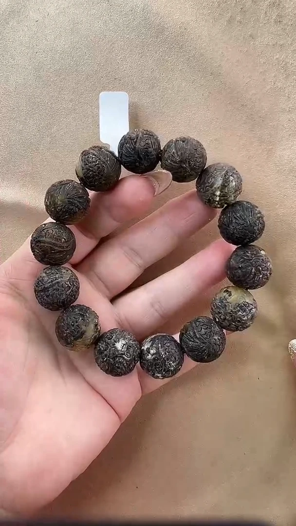 琥珀颈饰未镶嵌手串