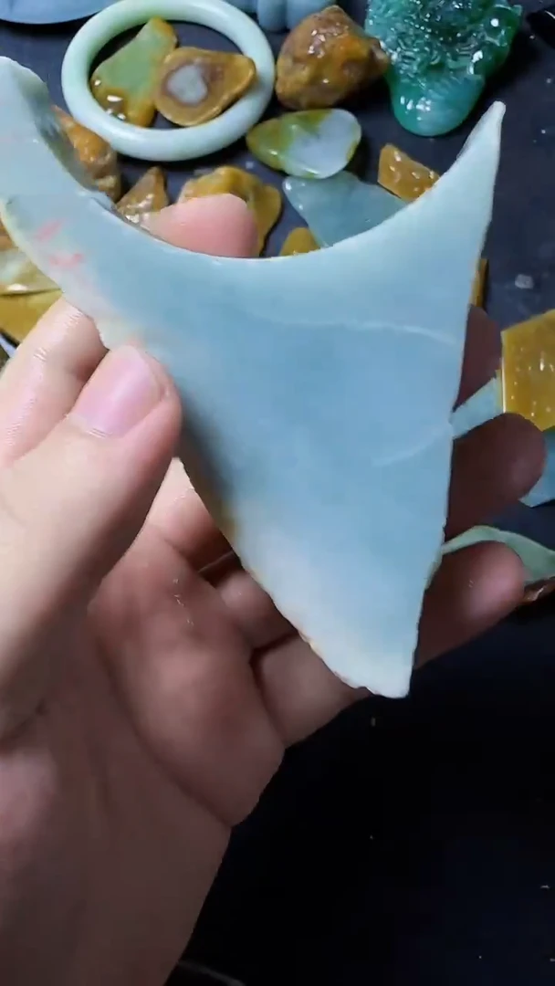 翡翠挂件未镶嵌012翡翠