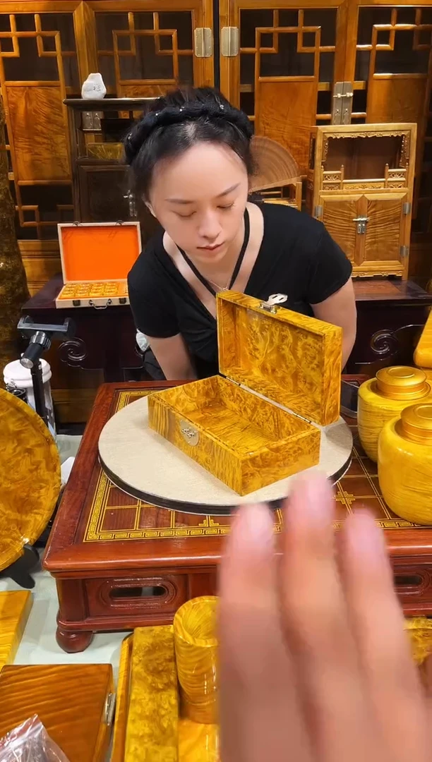 樟科（黄金檀）木头款黄金樟满瘤疤纹收纳文玩盒