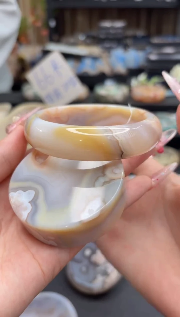 未镶嵌手镯石英质玉131(62圈赠送镯心)