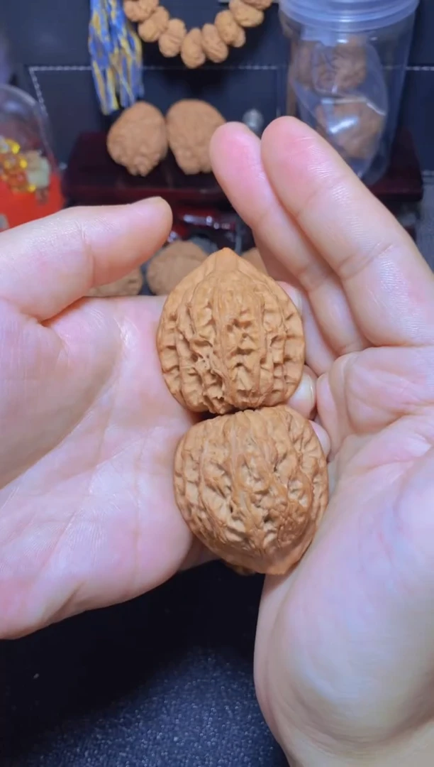 把件文玩核桃快***蜓福利