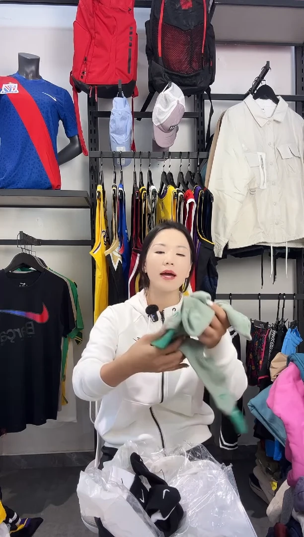 303编码 瑕疵款直播间过款为准 尺码3