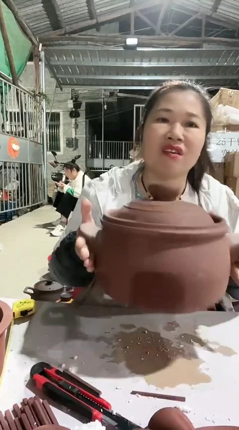 陶瑕疵4.0红色原陶大肚锅