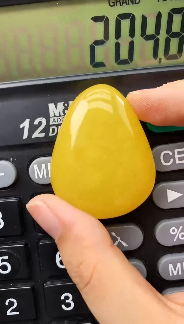 未镶嵌琥珀珠宝奇石71