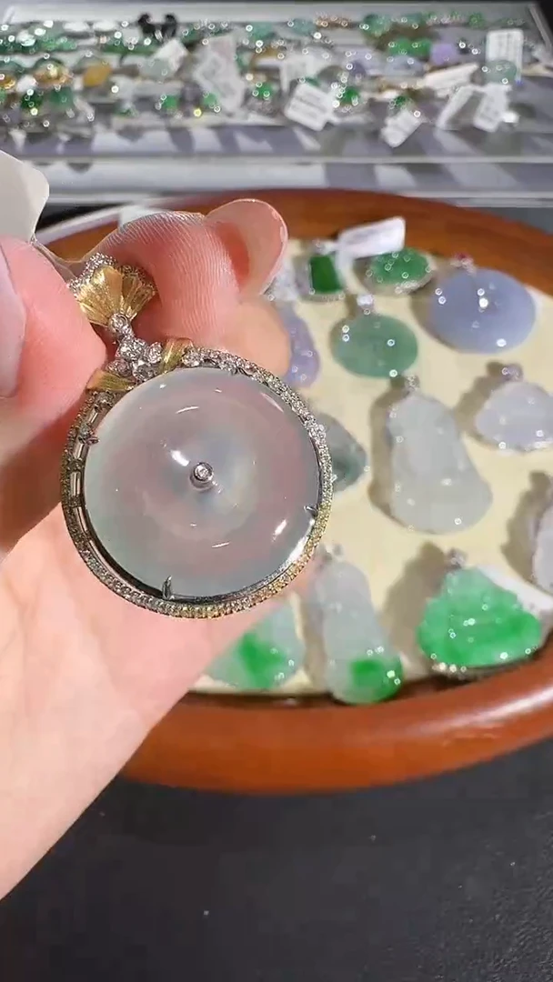 翡翠18K金镶嵌吊坠(不含链)【源头工厂】钻石镶嵌