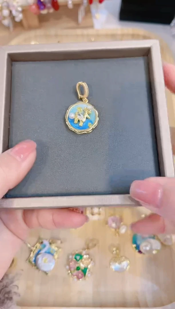 【闪购商品】淡水珍珠颈饰合金吊坠