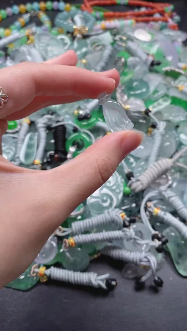 翡翠未镶嵌颈饰所见即所得（一物一图）2